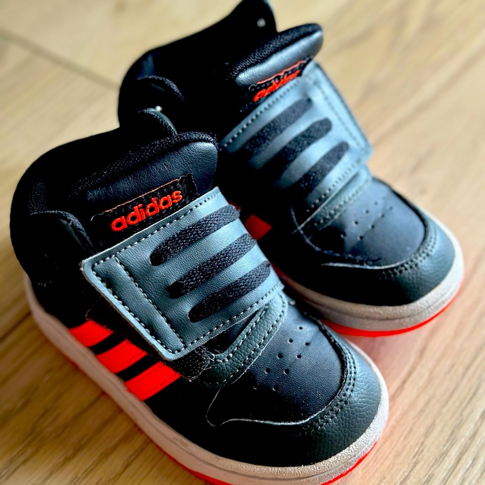 Adidas shoes kids
